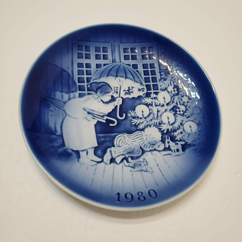 Svend Jensen Denmark 1980 Christmas Plate, Blue and White, Willie Winkie, Desire